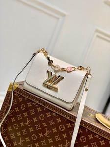 LV Handbags 637